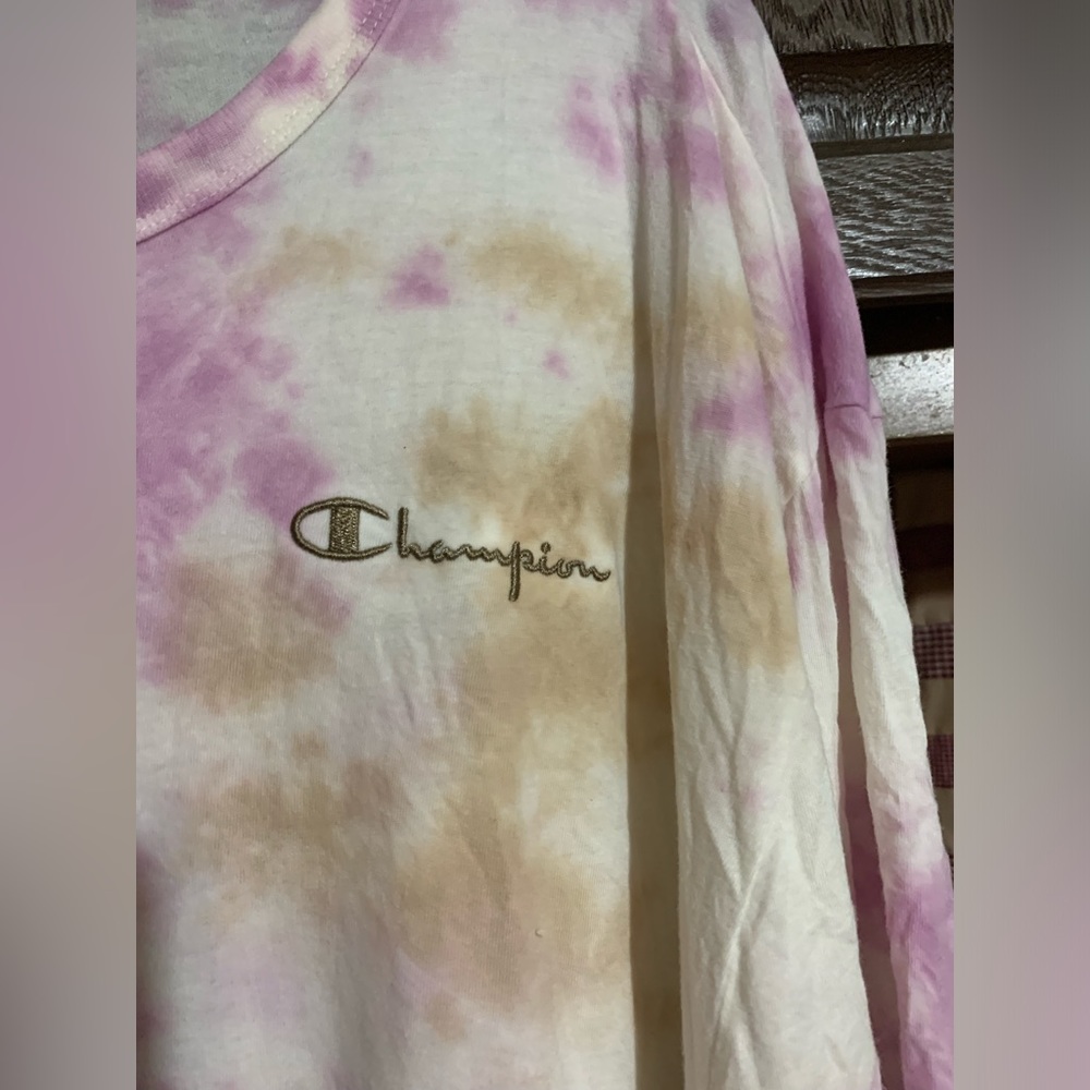 Champion Tee